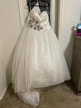 Alfred Angelo White Size 18 Wedding 70 Off Floor Length 50 Off Ball gown on Queenly