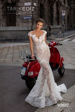 Style 93602 Tarik Ediz White Size 8 Wedding Pageant Lace Mermaid Dress on Queenly