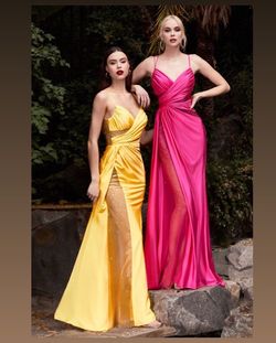 Style -1 Yellow Size 6 Straight Dress on Queenly