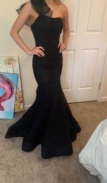 Sherri Hill Black Size 2 Floor Length Mermaid Appearance Straight Dress on Queenly
