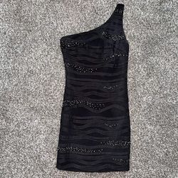 Bebe Black Size 00 Midi Pattern Cocktail Dress on Queenly