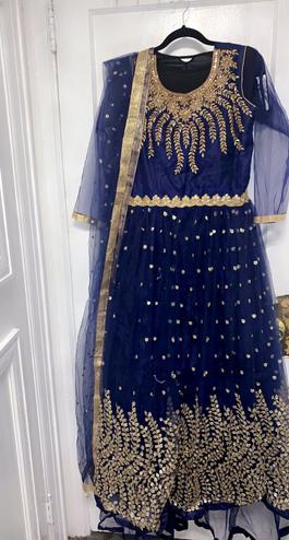 Blue Size 32 Ball gown on Queenly
