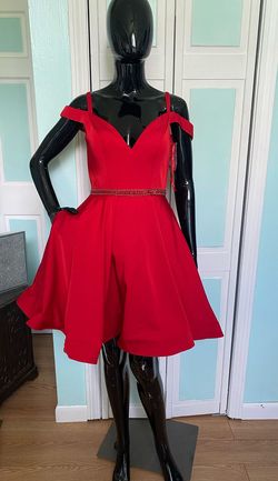 Dave and Johnny Red Size 0 50 Off Cocktail Dress on Queenly