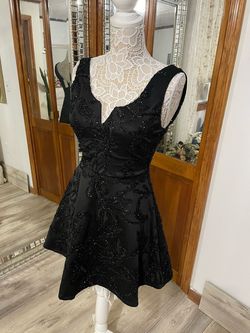 Francisca Black Size 4 Floor Length 50 Off Ball gown on Queenly