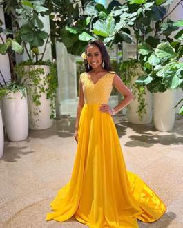 Michael Xu-One Couture Yellow Size 4 Ball gown on Queenly