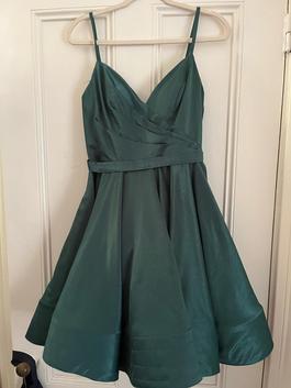 Mac Duggal Green Size 4 Floor Length Black Tie Emerald Cocktail Dress on Queenly