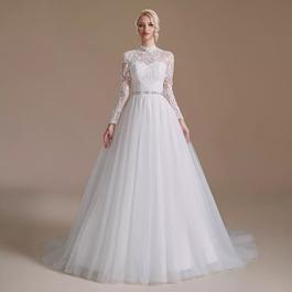 White Size 10 Ball gown on Queenly