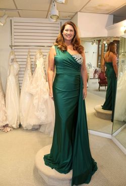 Portia and Scarlett Green Size 12 Plus Size Straight Dress on Queenly
