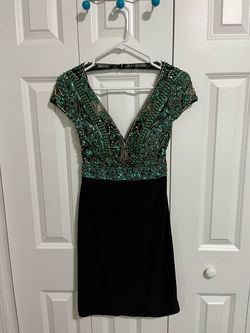 Mac Duggal Black Size 2 Floor Length Midi Cocktail Dress on Queenly