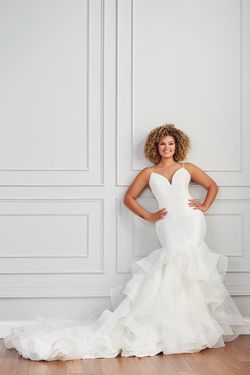 Style 221206 Martin Thornburg White Size 20 Plus Size Tall Height Mermaid Dress on Queenly