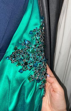 Sherri Hill Green Size 2 Black Tie Side slit Dress on Queenly