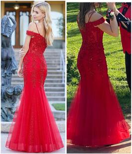 Adora Designs Red Size 2 Black Tie Prom Ball gown on Queenly