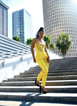Yellow Size 4 Straight Dress on Queenly