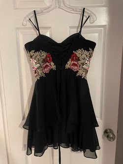 Blondie Nites Black Tie Size 10 Floor Length Appearance Cocktail Dress on Queenly