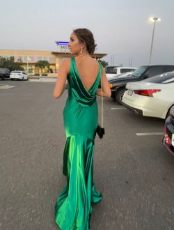 Sherri Hill Green Size 4 Prom Medium Height Black Tie Mermaid Dress on Queenly