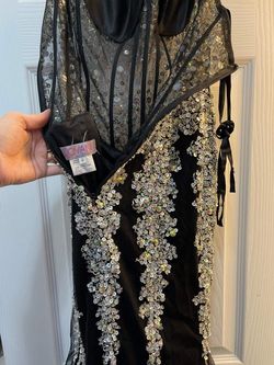 Jovani Black Tie Size 2 $300 Mermaid Dress on Queenly