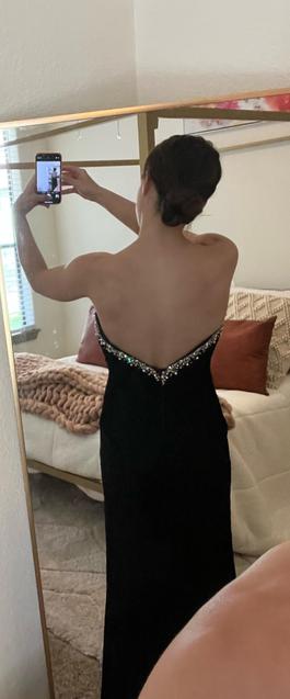 Black Size 2 Side slit Dress on Queenly