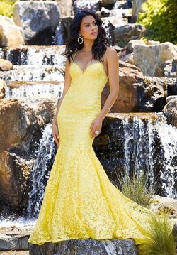 Style Athena MoriLee Yellow Size 6 Pageant Lace Floor Length Mermaid Dress on Queenly