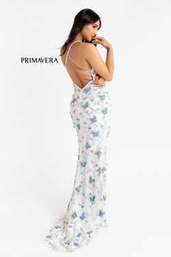 Style June Primavera White Size 0 Backless Plunge Ivory Embroidery Side slit Dress on Queenly