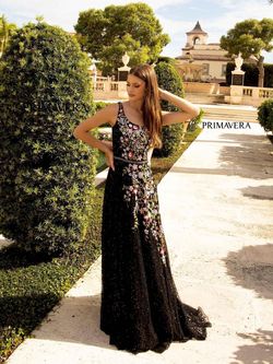 Style Piper Primavera Black Size 6 Floor Length Straight Dress on Queenly