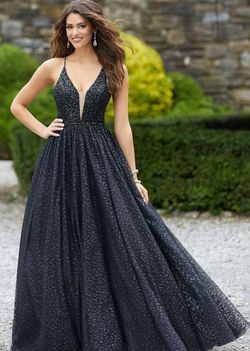 Style Kassadee MoriLee Black Size 12 Prom Spaghetti Strap Floor Length Plunge Ball gown on Queenly