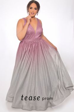 Style Magnolia Sydneys Closet Light Pink Size 14 Shiny Prom A-line Ball gown on Queenly
