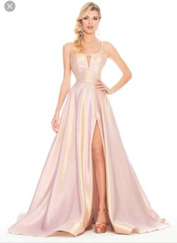 Ashley Lauren Gold Size 2 Keyhole Boat Neck Floor Length Prom Ball gown on Queenly