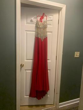 Red Size 00 Train Dress on Queenly