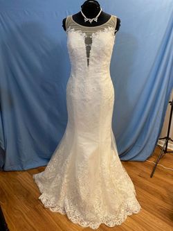 Alessa's Bridal White Size 10 Floor Length Short Height Flare Mermaid Dress on Queenly