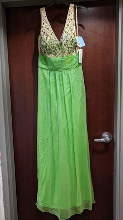 Style E40010 Jovani Green Size 14 Floor Length Plus Size A-line Dress on Queenly