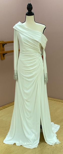 Mac Duggal White Size 6 Pageant Jersey Straight Train Dress on Queenly