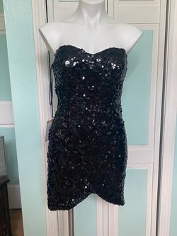 Black Size 6 Cocktail Dress on Queenly