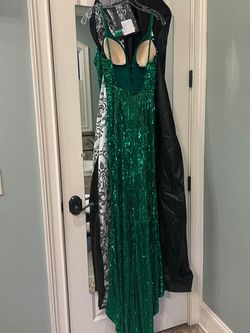 Sherri Hill Green Size 0 Floor Length Military Free Shipping Black Tie Straight Dress on Queenly