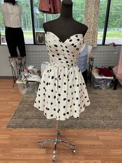 Sherri Hill White Size 8 Pageant Polka Dot Summer Cocktail Dress on Queenly