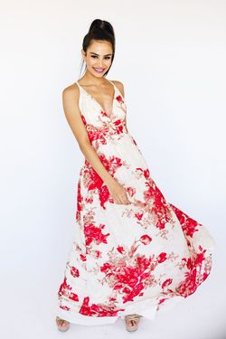 Style HILARY 74186553 Luxxel Red Size 6 Silk Straight Dress on Queenly
