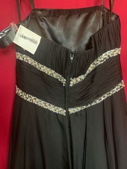Mon Cheri Black Tie Size 0 Girls Size Cocktail Dress on Queenly