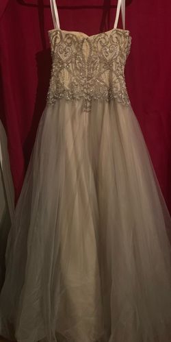 Terani Couture Gold Size 0 Ball gown on Queenly
