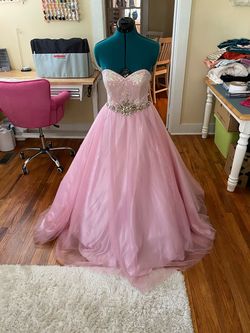 Tiffany Designs Pink Size 6 Jewelled Black Tie Ball gown on Queenly