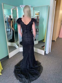 Portia and Scarlett Black Tie Size 2 Prom Side slit Dress on Queenly