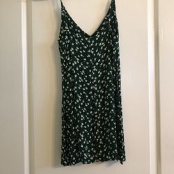 Reformation Green Size 00 Floor Length Midi Cocktail Dress on Queenly