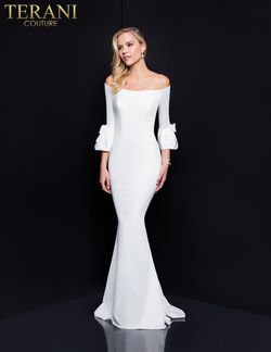 Style 1811E6135 Terani Couture White Size 4 Bachelorette Cocktail Dress on Queenly