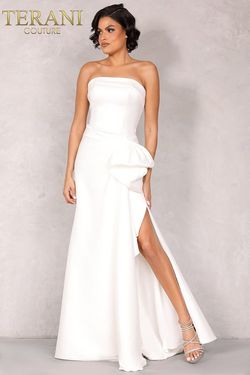 Style 2111P4019 Terani Couture White Size 18 Floor Length Silk Prom Side slit Dress on Queenly