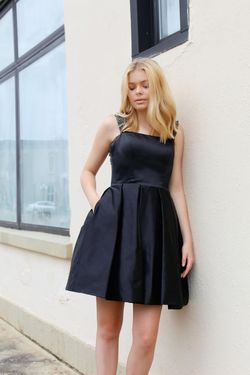 Sherri Hill Black Size 6 Midi $300 Holiday Cocktail Dress on Queenly