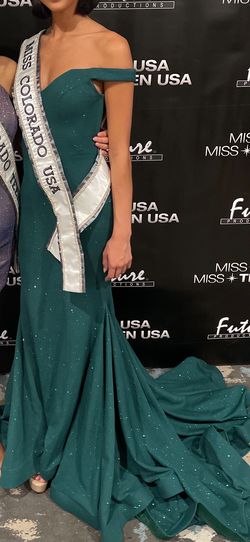 Jovani Green Size 0 Black Tie Pageant Mermaid Dress on Queenly