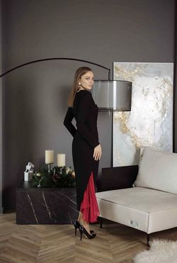 50cent designs Black Size 0 Floor Length Side slit Dress on Queenly