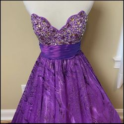 Jovani Purple Size 2 Floor Length $300 Pattern 50 Off Ball gown on Queenly