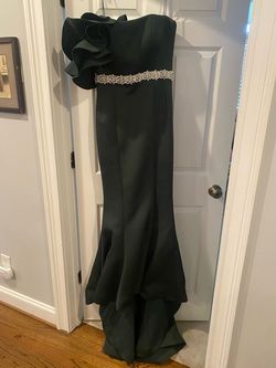 Jovani Green Size 8 Black Tie Mermaid Dress on Queenly