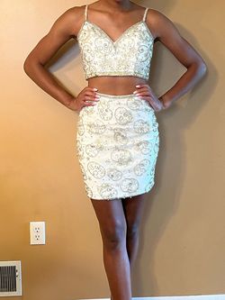 Jovani White Size 2 Two Piece Floor Length Midi Cocktail Dress on Queenly