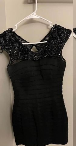 Sherri Hill Black Size 6 Cap Sleeve Cocktail Dress on Queenly
