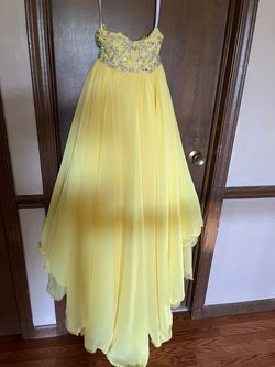One More Couture Yellow Size 0 Sequined Black Tie Ball gown on Queenly